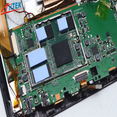 Almofada térmica de silicone para CPU com constante dielétrica reforçada com fibra de vidro de 7,0 MHz para estação base e infraestrutura 5G