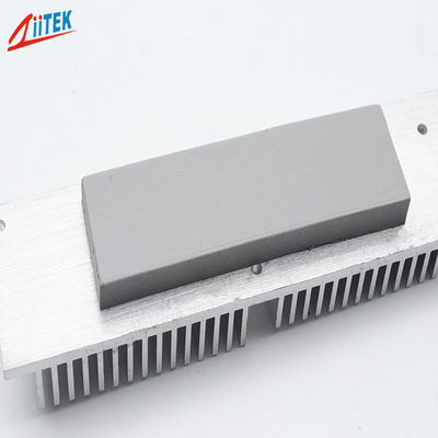 Pad térmico de 8,0 W eletricamente isolado Pad de silício termicamente condutor Material de gestão térmica