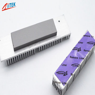 Pad térmico de 8,0 W eletricamente isolado Pad de silício termicamente condutor Material de gestão térmica