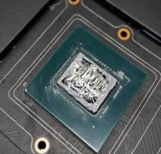Excelente estabilidade a longo prazo Conductividade térmica de 18,9 W Materiais de mudança de fase metálicos para chipsets de microprocessadores