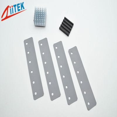 Pad isolante termicamente condutor Difusão de calor eficiente Pad de silício isolamento para componentes de vídeo controladores de motor