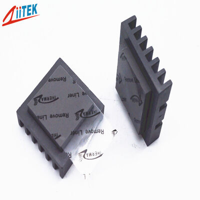 ³ Pad-40 condutor térmico cinzento escuro da densidade 3.5g/CM da fábrica de China à condutibilidade 8.0W de 160℃ para o cartão de exposição