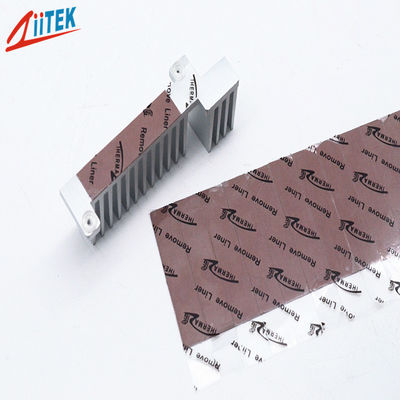 Espessura térmica da almofada 0.25-5.08mm do silicone de Garnet Telecommunication Hardware Naturally Tacky 6,2 W