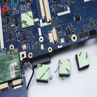 Almofada térmica do emissor de isofrequência da borracha de silicone 1.5W/MK para o hardware da telecomunicação