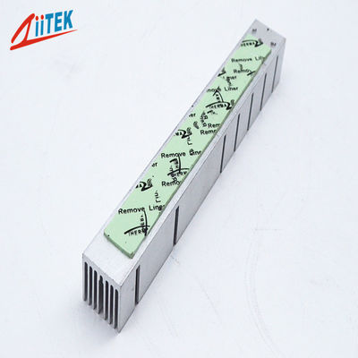 Desempenho térmico proeminente da almofada térmica manufaturado popular do processador central 1.5W/MK para os módulos da memória de RDRAM