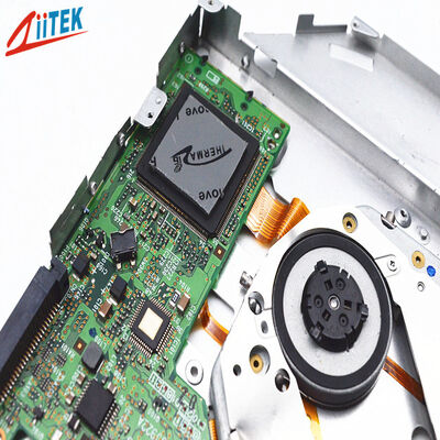 Almofadas de preenchimento de lacunas termicamente condutoras ultramacias, com bom desempenho de isolamento, em conformidade com UL, para processadores AI, servidores AI